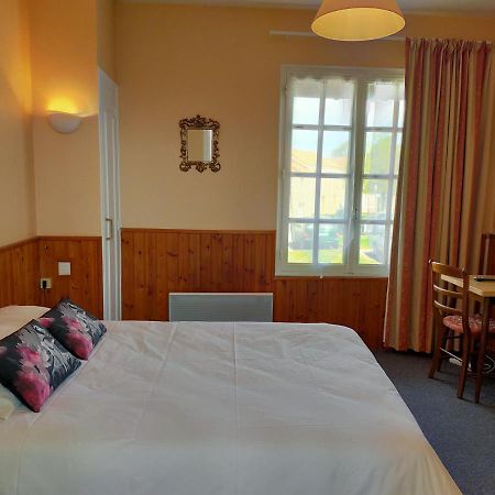 Hotel Des Biches Nuaillé Exteriér fotografie