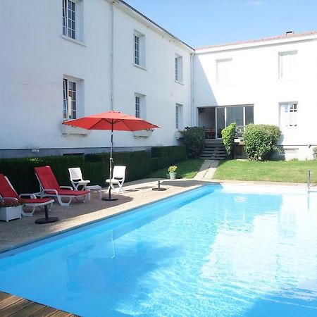 Hotel Des Biches Nuaillé Exteriér fotografie